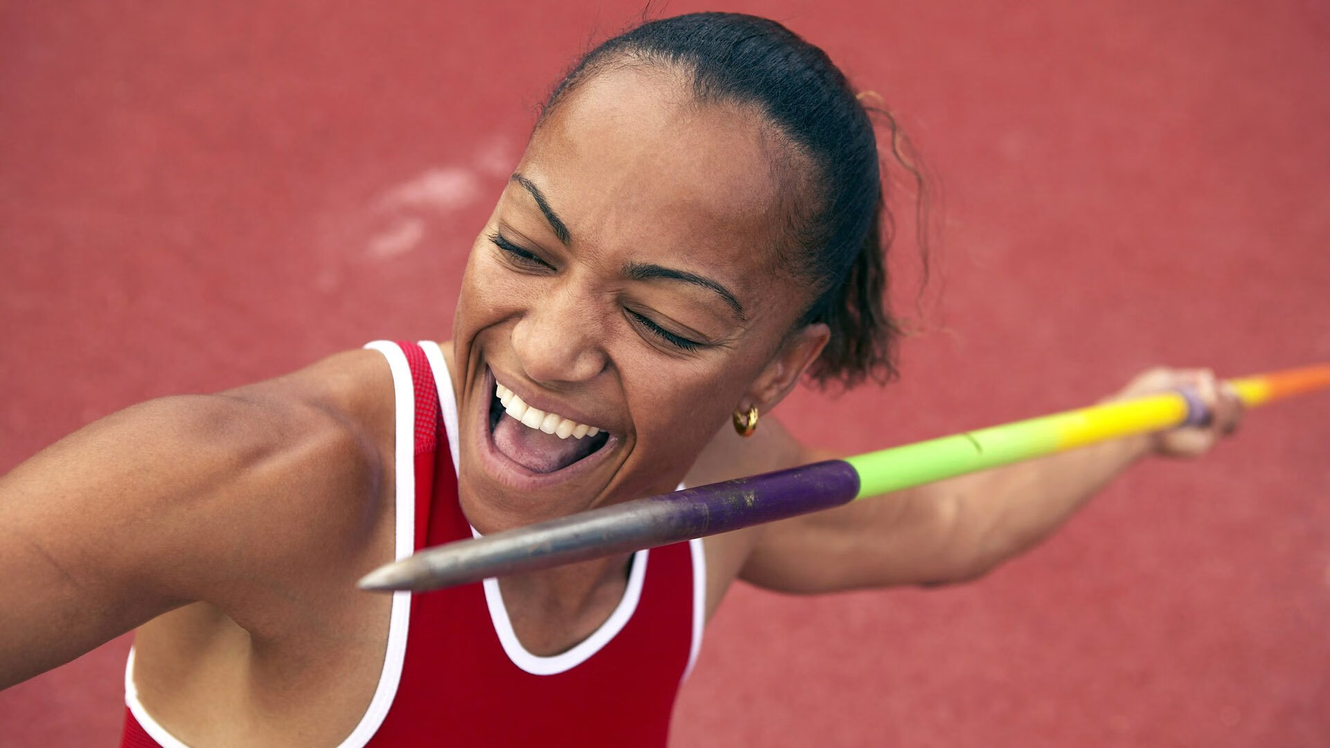 奥亚尔萨瓦尔一锤定音，瑞士战术压制完胜芬兰