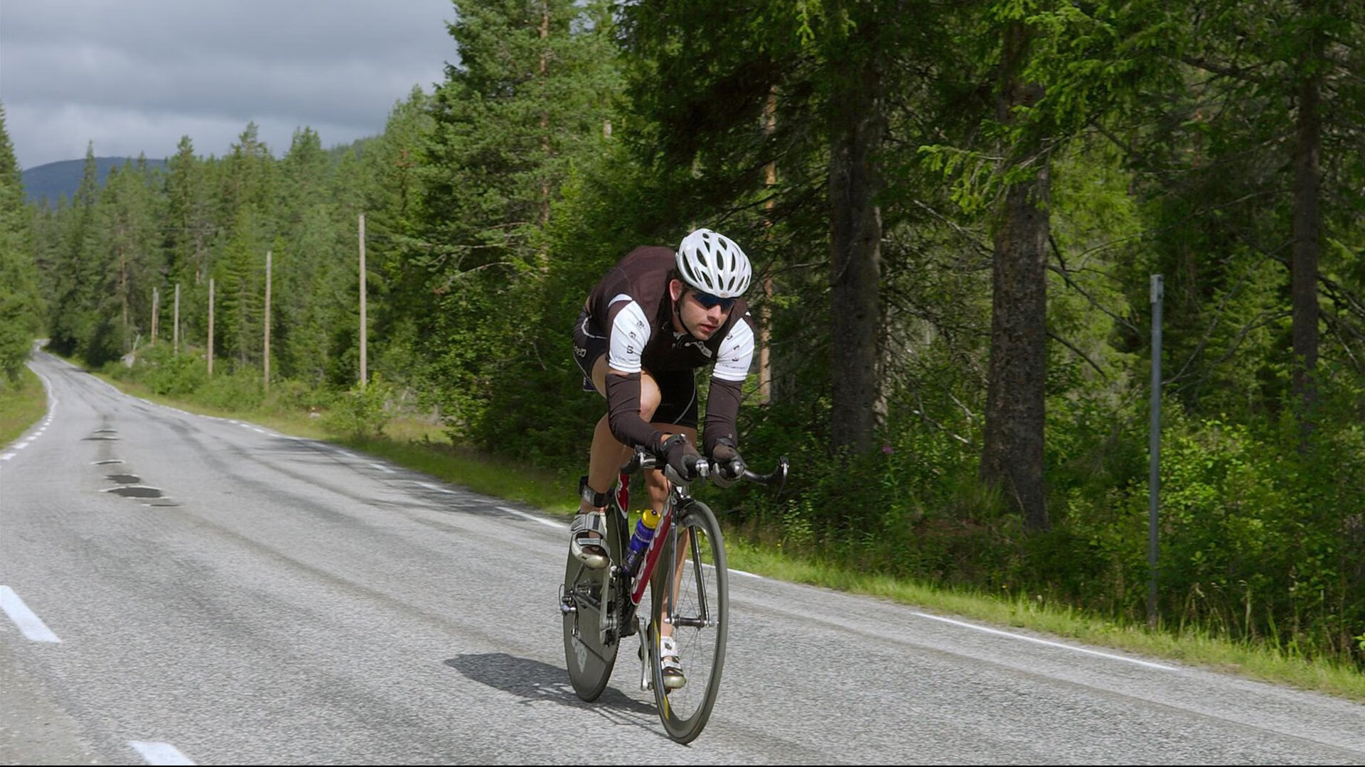 鏖战与传奇，乌克兰血战瑞士之夜，卡瓦哈尔如何刷新历史纪录